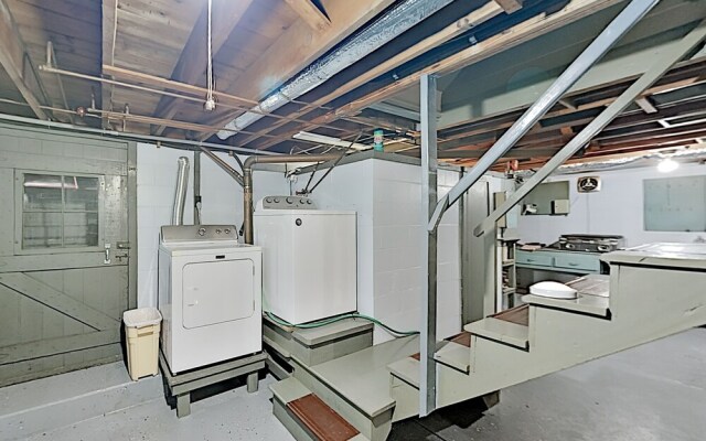 11emerap 4 Bedroom Home