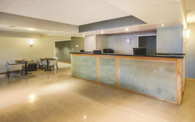 La Quinta Inn by Wyndham Waldorf