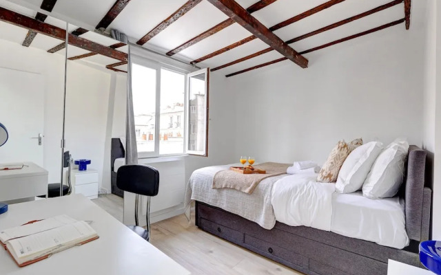 Chic 1BR Steps from Montorgueil