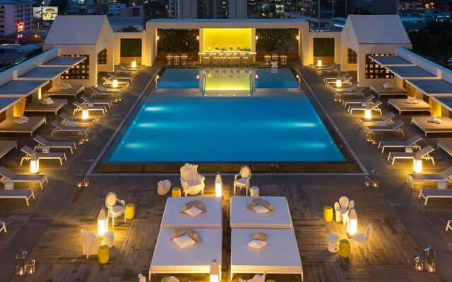w Amazing 1BR With Balcony in YOO