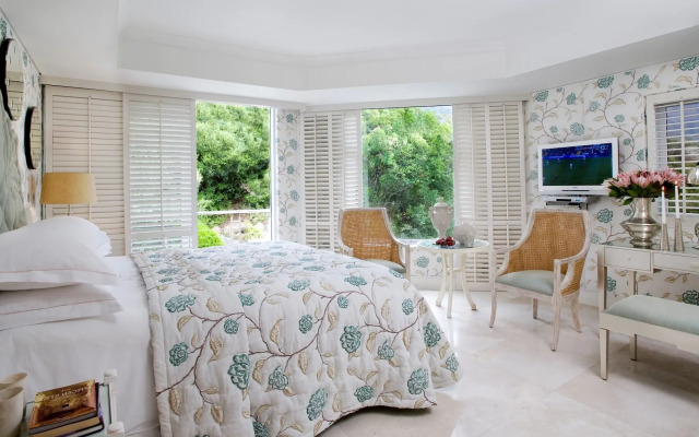 The Twelve Apostles Hotel and Spa