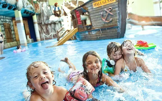 Happy Camp Mobile Homes in Camping Terme Catez