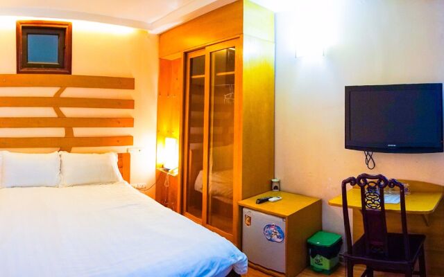 Thanh Lich Hotel