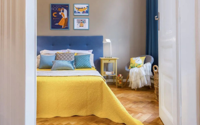 Fragola Between Old Town and Jewish Quarter