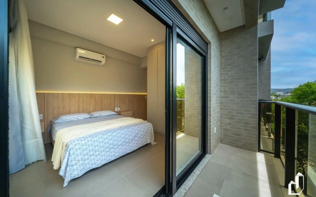 Apartamento com 02 dormitórios em Canto Grande