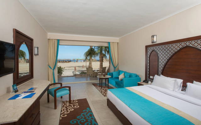 Utopia Beach Club Hotel