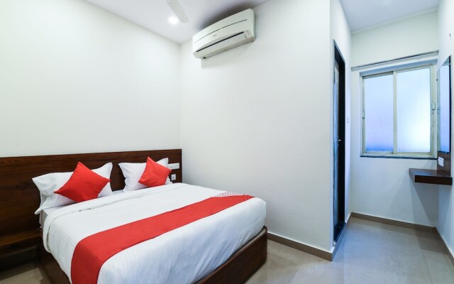 Blue Moon Inn By OYO Rooms