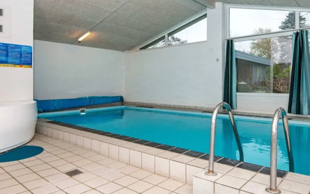 8 Person Holiday Home in Knebel