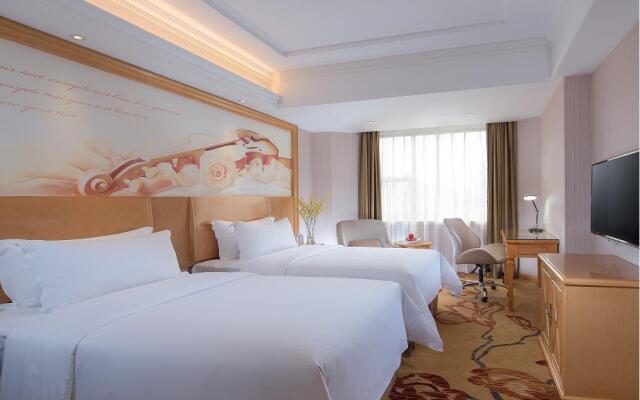 Vienna Hotel Honghu Branch