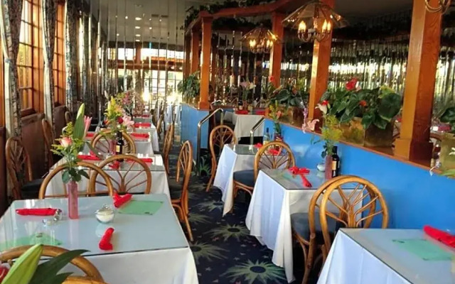 Tradewinds All Suite Hotel