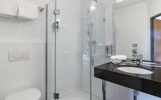 Arion Airport Hotel