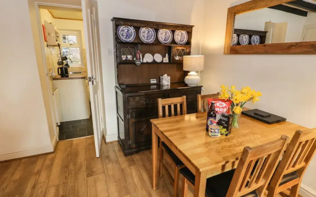 Glan-yr-afon Cottage