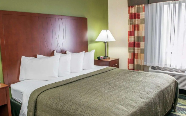 Quality Inn & Suites South Bend Airport
