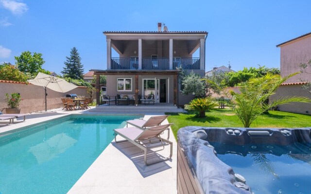 Beautiful Home in Medulin With Wifi and 4 Bedrooms