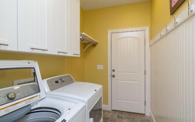 Night Sand by Oak Island Accommodations