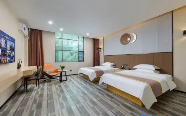 Hongrun Hotel (Shenzhen Buji East Railway Station)
