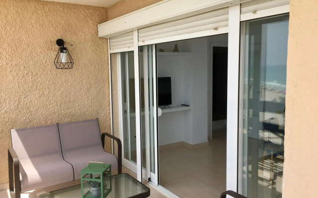 Beach front line luxury apartment, 2 bedroom