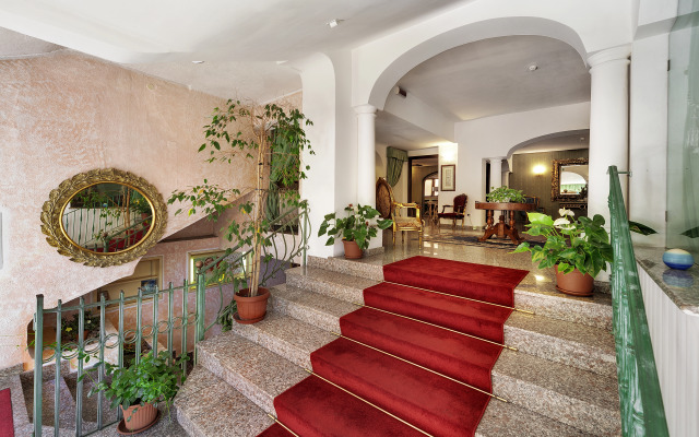 Colonna Palace Mediterraneo
