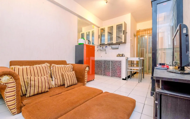 Comfort And Cozy Living 2Br At Cibubur Village Apartment