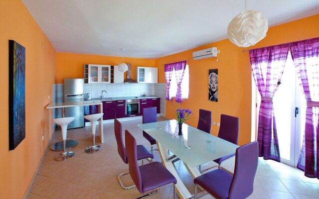 Modern Apartment in Bibinje With Pool