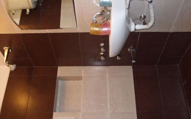 Hotel Samrat