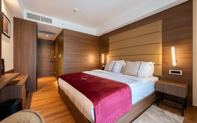 Hotel De Andros Virpazar