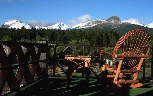 Glacier Park Lodge