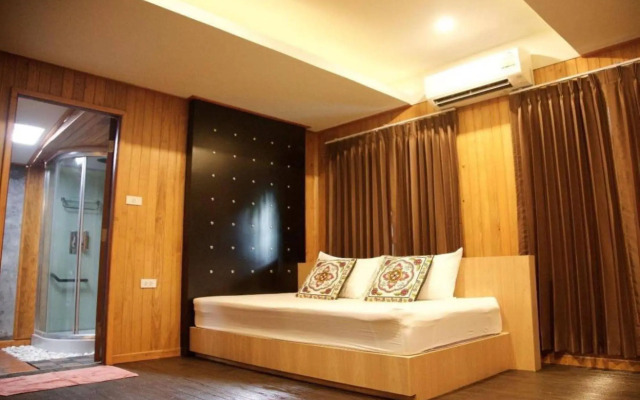 Poohbar Resort & Lotusdive