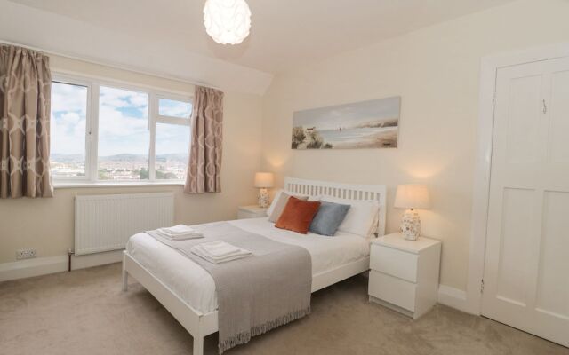2 Moorlands