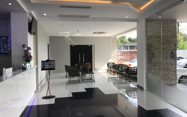 Anna-Nava Pakkret Hotel