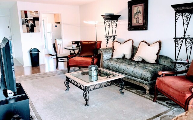 Olde Naples Condo #817