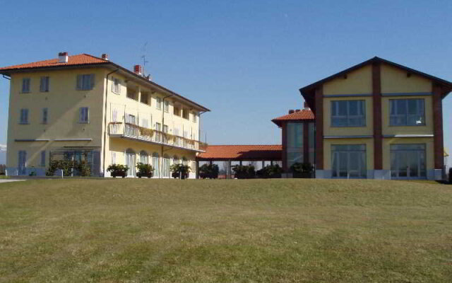 Vi. Co. Residence Nel Golf