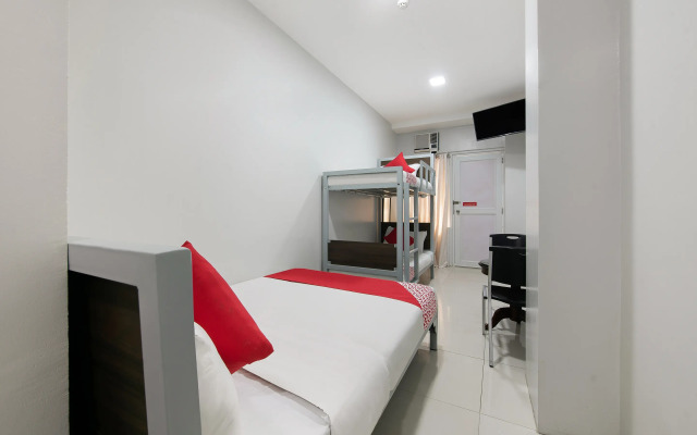 OYO 152 Sangco Condotel