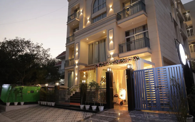 Lime Tree Hotels & Banquet Greater Noida