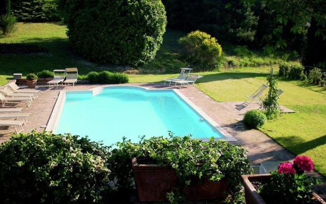 Villa in Montemaggiore With Private Pool