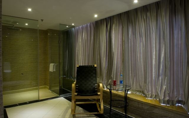 We Love Hotel Shanghai Taopu Branch