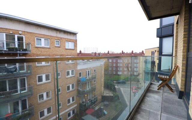 Charming 2 Bedroom Property in East London