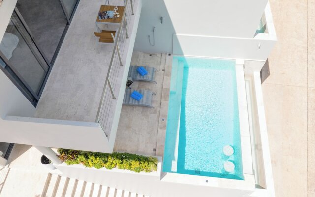 Villa Palm Vista - Luxury, Private Pool Villa