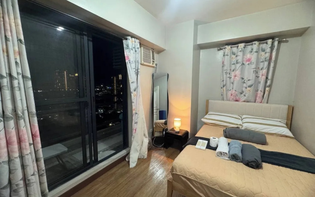Flair Towers Condo Near MRT Bonifacio and Shaw Within Greenfields