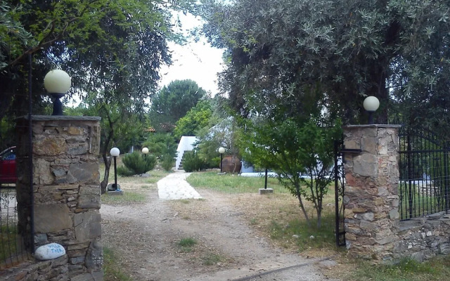 Villa Thea Studios & Apartments