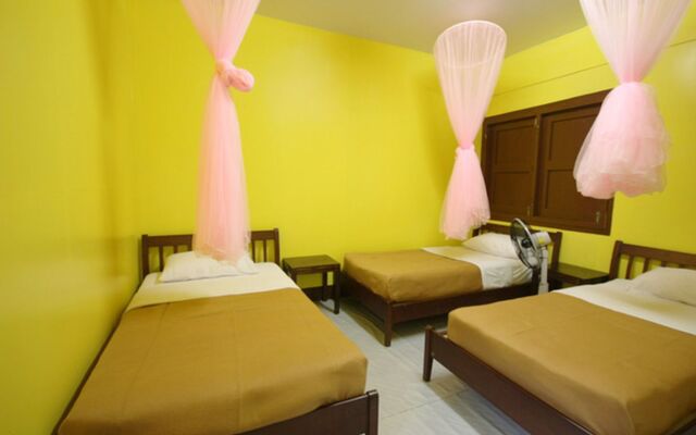 Baan Bua Homestay - Hostel