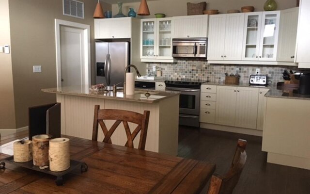 Outback Lakeside Vacation Homes