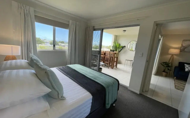 City Stadium Apartment Riverfront 38