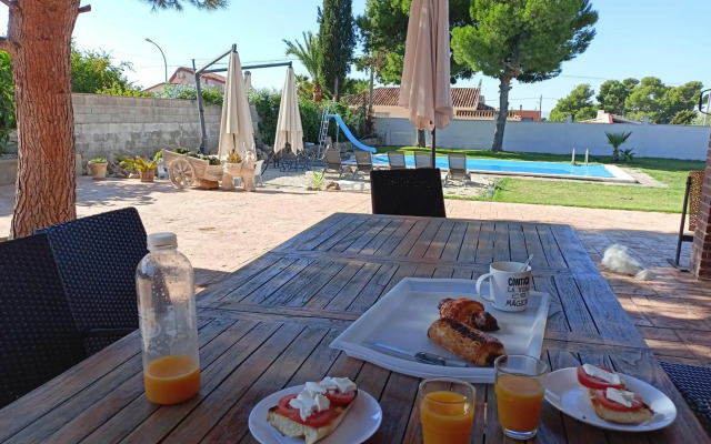 Las Yucas rural house