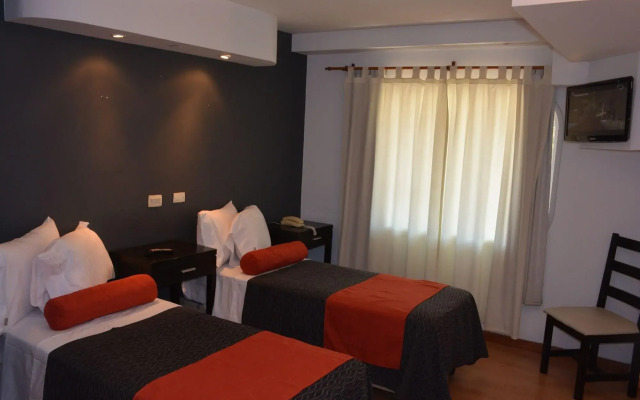 Piazza Hotel