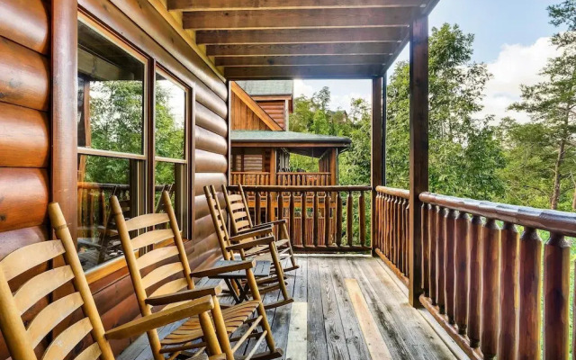 Timberwolf Vista w HotTub Pool View