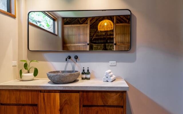 Blue Mist Hotel & Beach Club