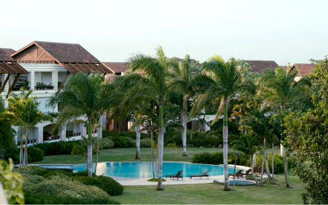 Los Altos Condo Residences