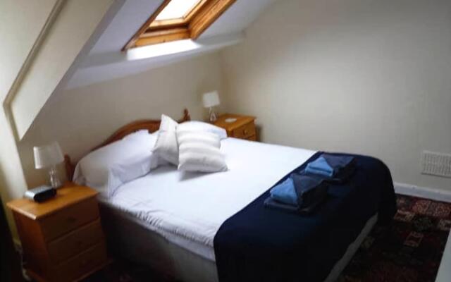 Rainbow Lodge - Guest house