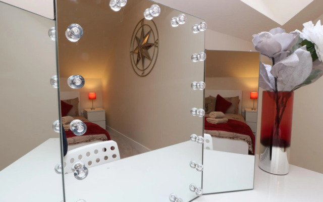 Modern Town House Shepley